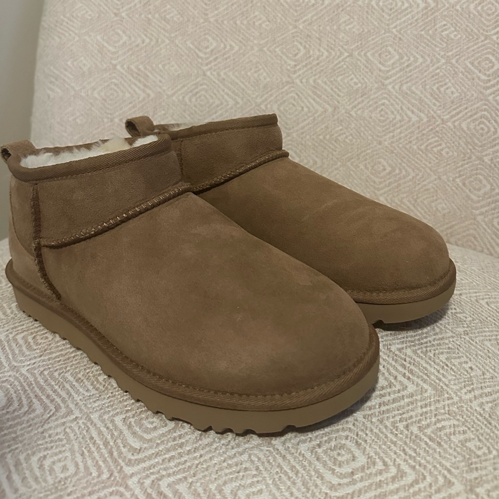 UGG classic ultra mini boot in chestnut - Picture 2 of 8